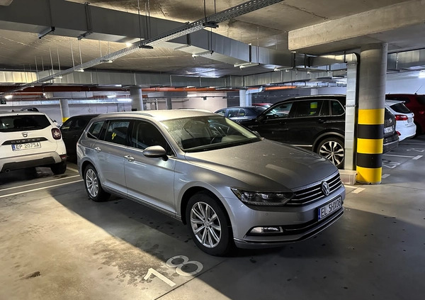 Volkswagen Passat cena 88000 przebieg: 131300, rok produkcji 2019 z Łódź małe 79